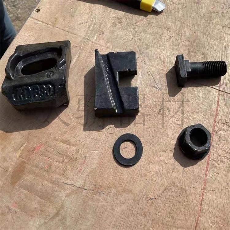 天驕工礦配件 TG24壓軌器——輕軌系統(tǒng)中的小型化解決方案